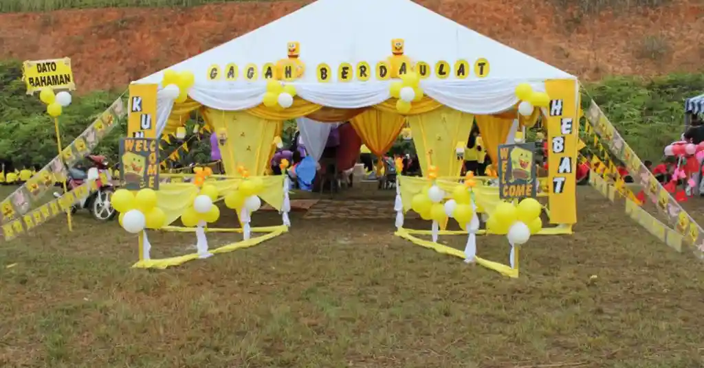 3. Khemah Kuning dan Putih