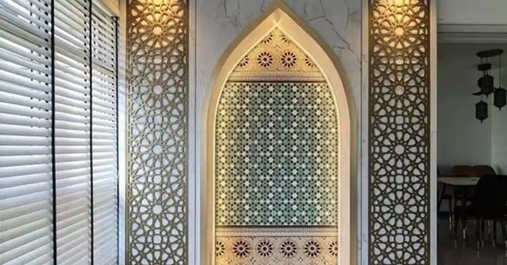 Dinding Lengkung Ornamen Modern