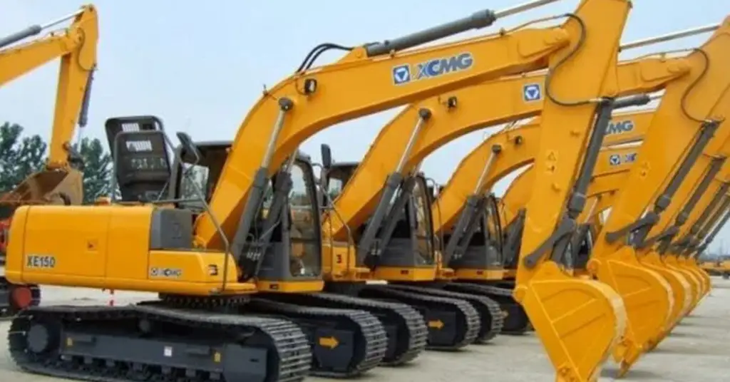 Jenis Excavator yang Tersedia
