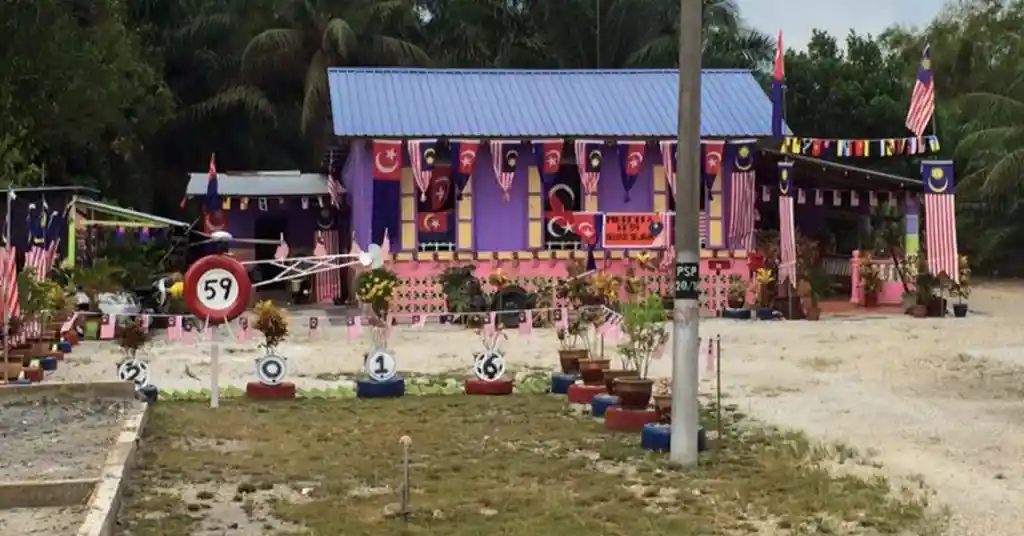 Rumah Berwarna warni