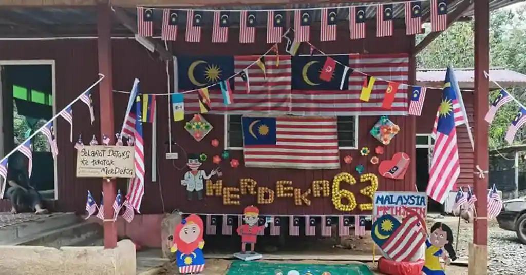 Rumah Kayu Sentuhan Kreatif