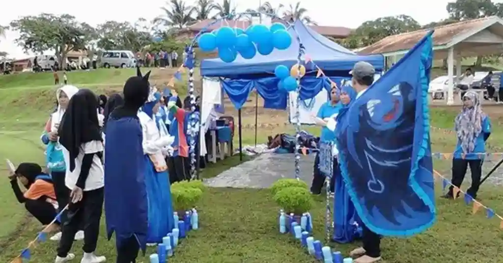 Tips Memilih Hiasan Khemah Rumah Sukan Biru