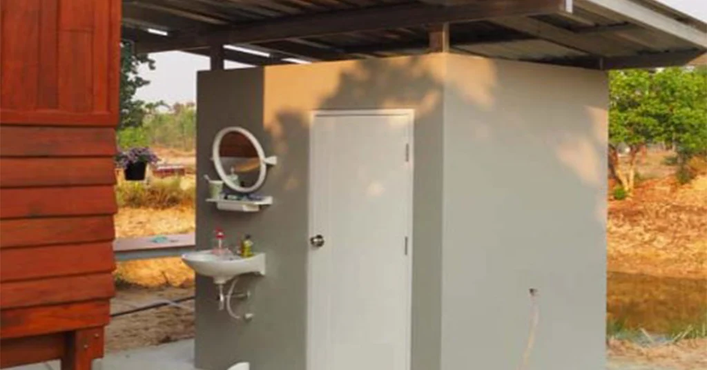 Kesilapan Semasa Membina Tandas Luar Rumah