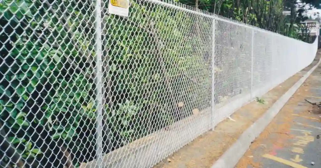 Panduan Memasang Pagar Kebun Sendiri