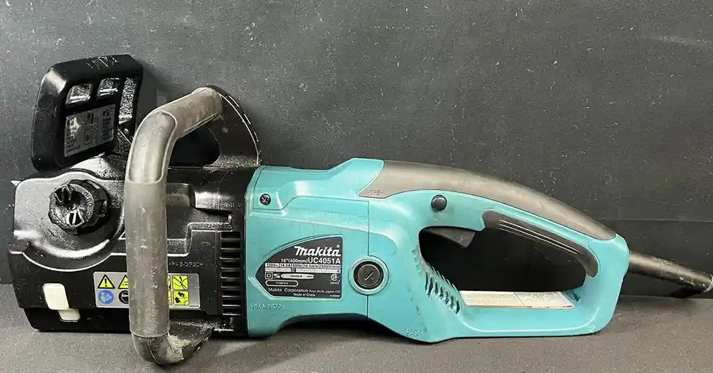 1. Makita UC4051A 16 Inch Electric Chainsaw