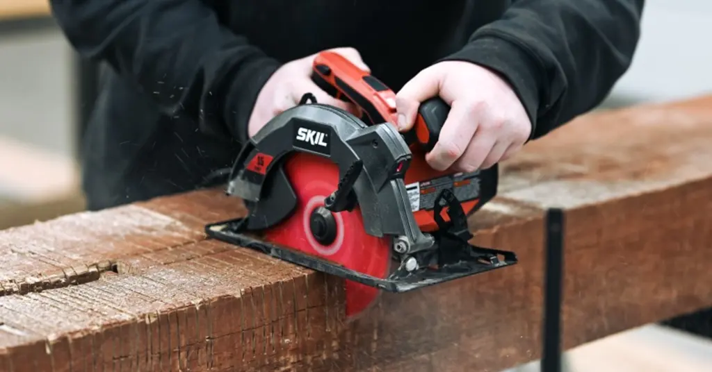 7. Skil 5280 01 Circular Saw