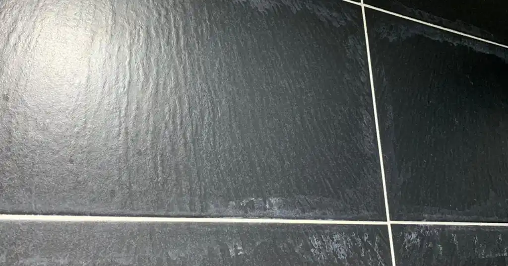 Cara Hilangkan Kesan Simen pada Jubin dengan Berkesan
