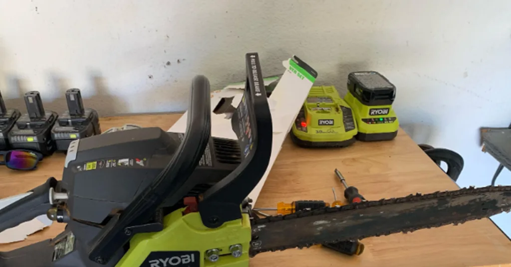 Cara Mengatasi Rantai Chainsaw Tidak Berputar