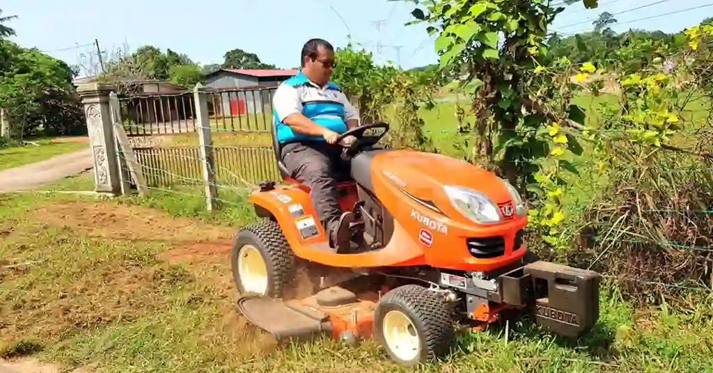 Panduan Memilih Mesin Rumput Kubota