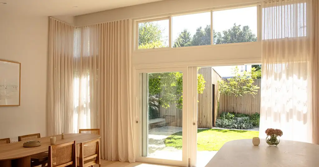 Pentingnya Mengetahui Saiz Langsir Sliding Door