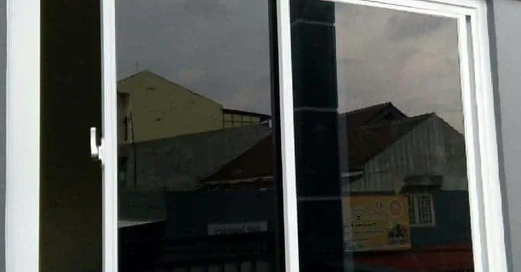 Tips Memilih Kedai Cermin Tingkap Rumah Muar