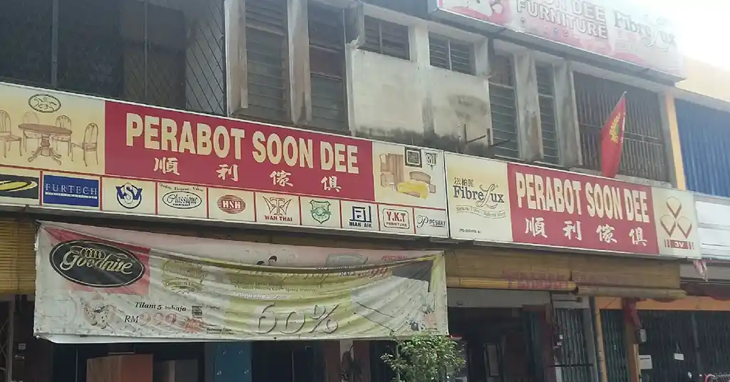 4. Perabot Soon Dee